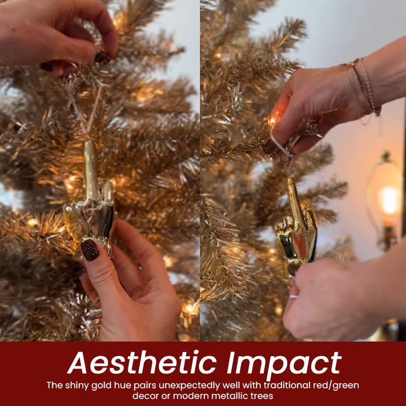 Weihnachtsdekoration mit Mittelfinger