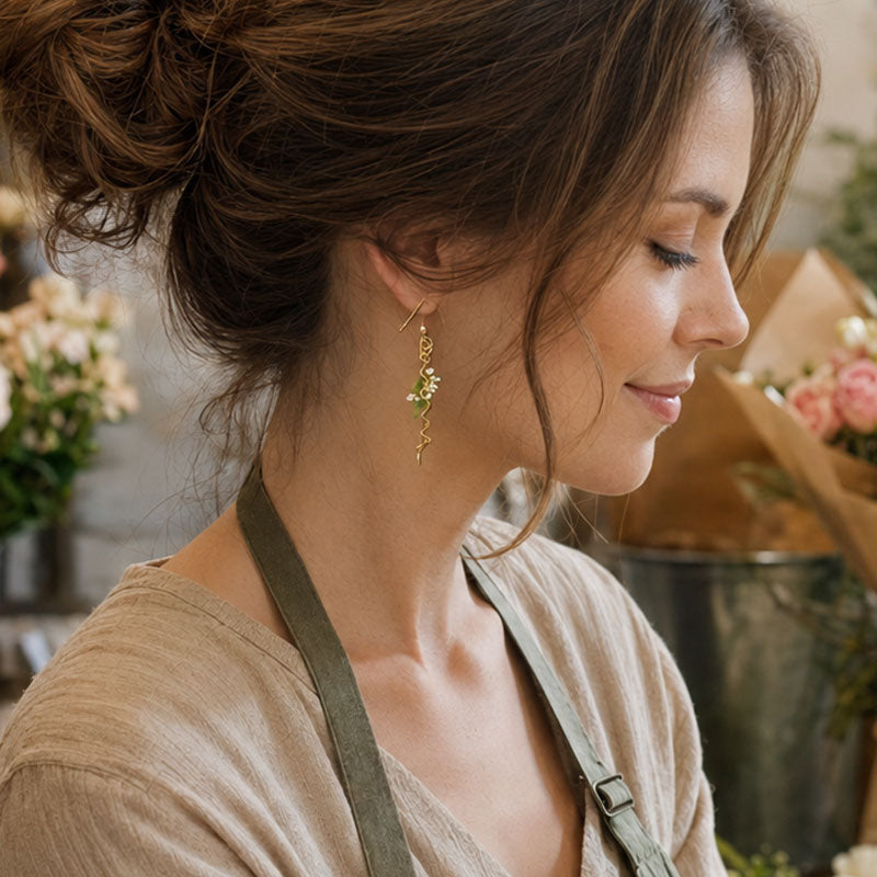 Spiral Ikebana Floral Earrings – Stunning Minimal Botanical Jewellery 🌸