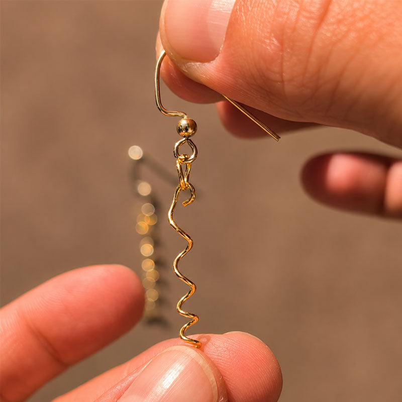 Spiral Ikebana Floral Earrings – Stunning Minimal Botanical Jewellery 🌸