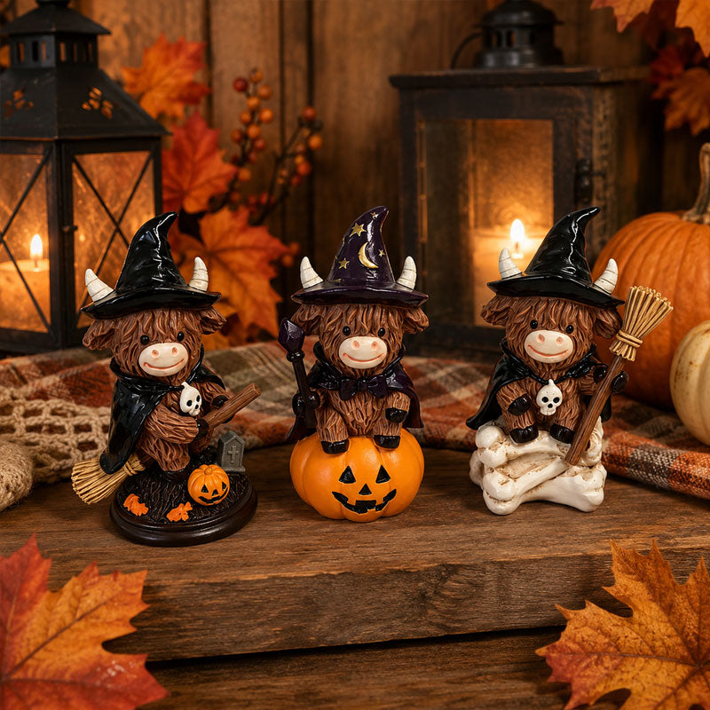 Vintage Highland Cow Halloween Decor Ornament – Rustic Highland Cow Autumn Garden Statue